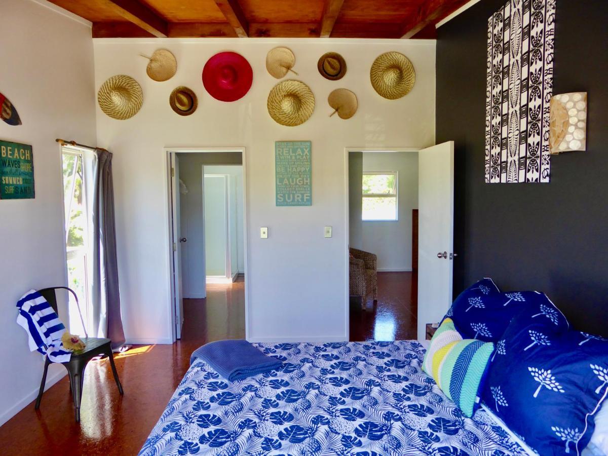Muri Beachside Villa With Pool ラロトンガ島 エクステリア 写真