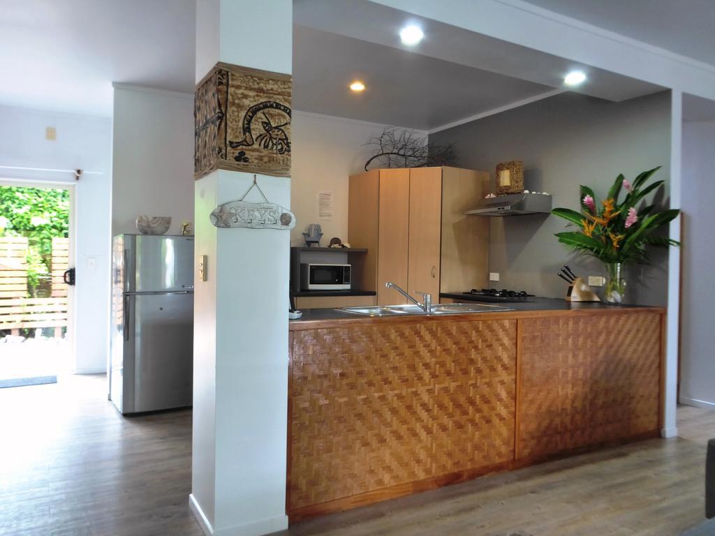 Muri Beachside Villa With Pool ラロトンガ島 エクステリア 写真